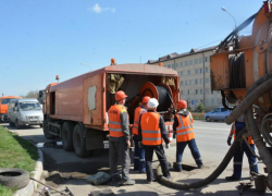 В Астрахани ливневку на улице Богдана Хмельницкого обновят до конца 2023 года