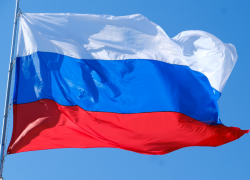 Игорь Мартынов поздравил астраханцев с Днем государственного флага России