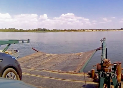 Более 5 тысяч сельчан Володарского района могут остаться без паромов