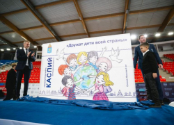 Рисунок восьмилетнего астраханца стал дизайном транспортной карты «Каспий»