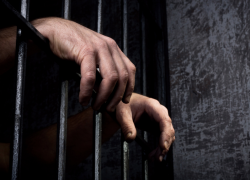 Желавший попасть в Россию иностранец астраханским судом отправлен за решетку