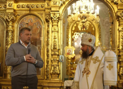 Губернатор Игорь Бабушкин поздравил астраханцев с праздником Рождества Христова