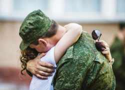 Астраханский ЗАГС изменит законодательство для облегчения жизни военнослужащих