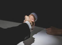 Восемь астраханок сотрудничали с мошенниками, с целью получения материнского капитала 