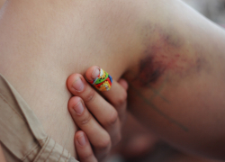 В Астрахани бывший уголовник три года насиловал 13-летнюю падчерицу