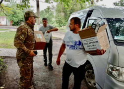 Астраханские контрактники получили продукты и письма от детей