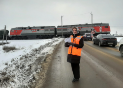За год на переездах ПривЖД в Астраханской области произошло 2 ДТП