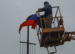Коммунальщики готовили Астрахань к майским праздникам в две смены