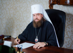 Митрополит Никон поздравил горожан с присвоением Астрахани звания «Город трудовой доблести»