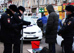 Астраханская полиция продолжает зачищать Большие Исады