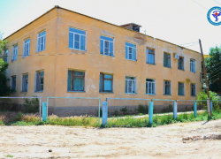 Участковую больницу под Астраханью отремонтируют до конца 2024 года