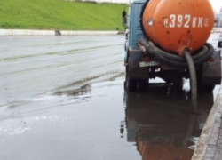 Спецтехника наготове: три дня в Астрахани будут лить дожди 