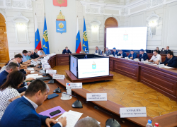 Между Астраханской областью и Казахстаном поставят туалеты 