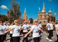 Астраханские пенсионеры бодро станцевали на Красной площади