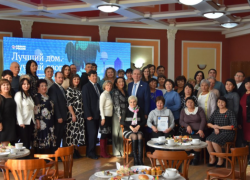 Игорь Седов наградил участников конкурса «Лучший дом. Лучший двор»