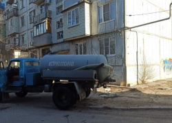 Астраханка рассказала Ксении Собчак, что в Военном городке шестые сутки нет воды и тепла