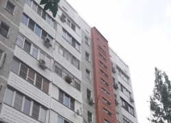 В Астрахани рабочий упал с девятого этажа строящегося дома