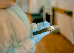 Астраханцы могут получить консультацию врача по телефону