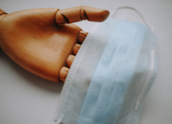 Еще 240 человек в Астраханской области заразились коронавирусом