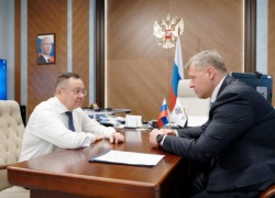 Астраханский губернатор и глава Минстроя России обсудили вопросы благоустройства Астраханской области