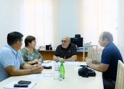 Игорь Мартынов поручил комитетам облдумы контролировать пенсию самозанятых