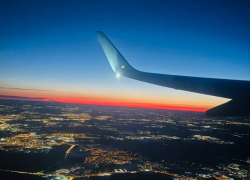 В Астраханском аэропорту задержали сонного мужчину с подозрительными веществами