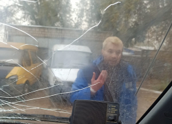 На врачей скорой помощи напал кутивший всю ночь астраханец 