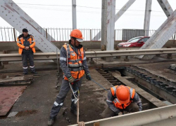 На Старом мосту в Астрахани два дня будет действовать реверсивное движение