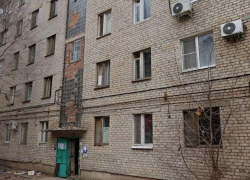 Астраханец погиб, спускаясь с 5 этажа на кабельном тросе 