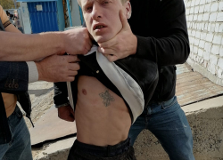 Рядовые астраханцы задержали подозреваемого в педофилии, сбежавшего из тюрьмы в Ульяновской области