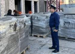 В Астрахани за гибель рабочего на стройплощадке осудили крановщика