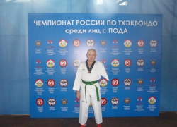 Астраханец с одной рукой стал обладателем чёрного пояса по паратхэквондо