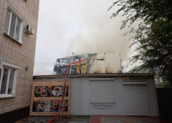 Три часа тушили крупный пожар в Астраханской области 