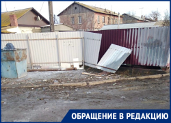 Жительница Трусовского района Астрахани просит закрепить мусорную площадку
