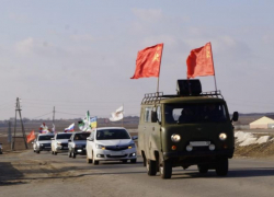 В Астраханской области автопробег «Zа мир» собрал 100 автомобилей