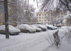 Астраханцам рекомендовали не пользоваться личным авто в условиях снегопада