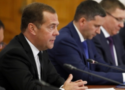В Астрахань прилетел Дмитрий Медведев