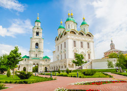 Советник губернатора, приехавший из столицы, полюбил Астрахань