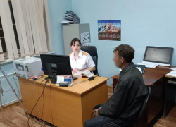 Пытавшегося убить беременную жену астраханца поместили в психбольницу