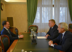 Вице-спикер Госдумы пообещал помочь сохранить экологию Астраханской области