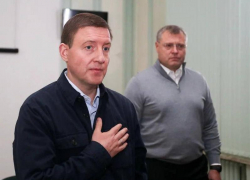 Игорь Бабушкин и Андрей Турчак навестили раненых участников СВО в астраханском госпитале