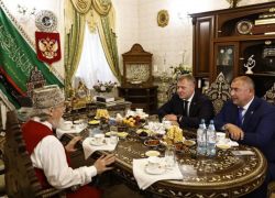 Игорь Бабушкин лично поздравил Верховного муфтия России с мусульманским праздником