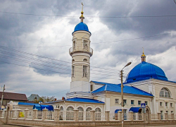 Кто построил Центральную мечеть в Астрахани