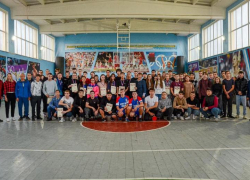 150 астраханцев сыграли в ежегодном городском турнире по настольному теннису