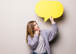 Как не в России живем: 50% астраханцев за перевод всей рекламы на русский язык