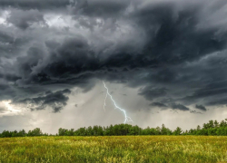 Астраханцев предупредили о ливнях, грозе и граде 28 и 29 июля