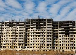 Последний незавершенный долгострой в Астрахани исключен из ЕРПО