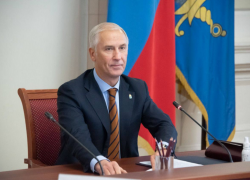 Олег Князев взял на контроль вопрос коммунальной задолженности астраханцев