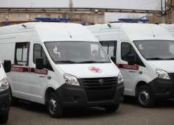 В Астраханскую область передали 5 новых машин скорой помощи