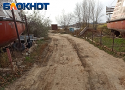 Астраханцы с посёлка Советский пожаловались губернатору на состояние населенного пункта